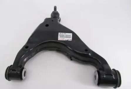 Рычаг передней подвески левый верхний 48069-60040 для Toyota